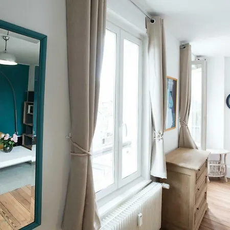 아파트 A Pied - - Parking Prive - 80m Des Falaises - Plein Centre *