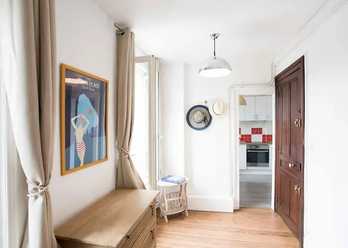 Le A Pied Et Son Parking Prive * Étretat