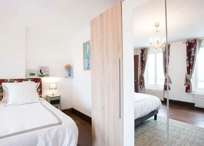 Daire Le A Pied Et Son Parking Prive *