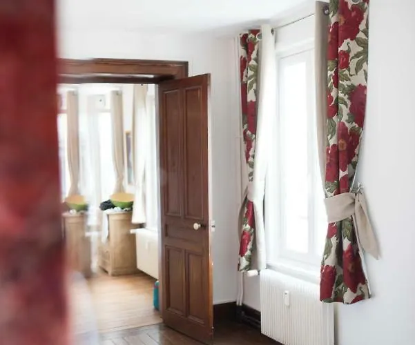 Le A Pied Et Son Parking Prive Étretat